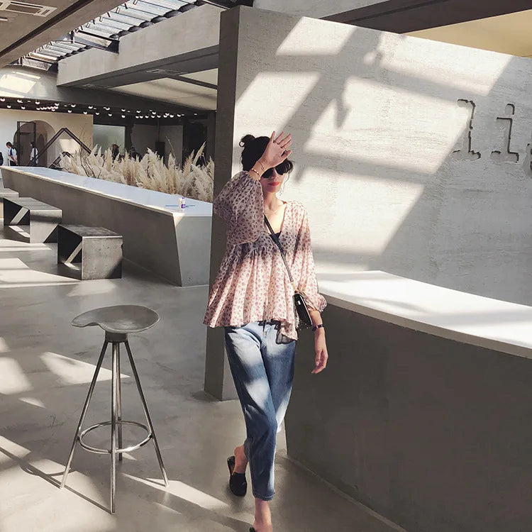 Korean Style Floral Chiffon Blouse - V-Neck Long Sleeve Women's Shirt