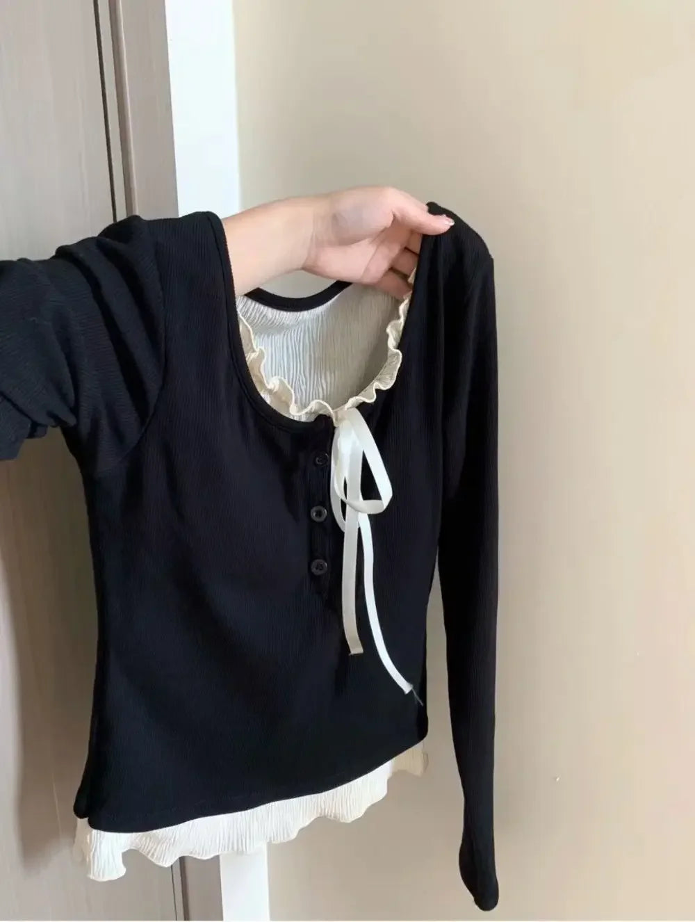 Korean Style Slim Fit Crop Top - Long Sleeve Bodycon Blouse for Women