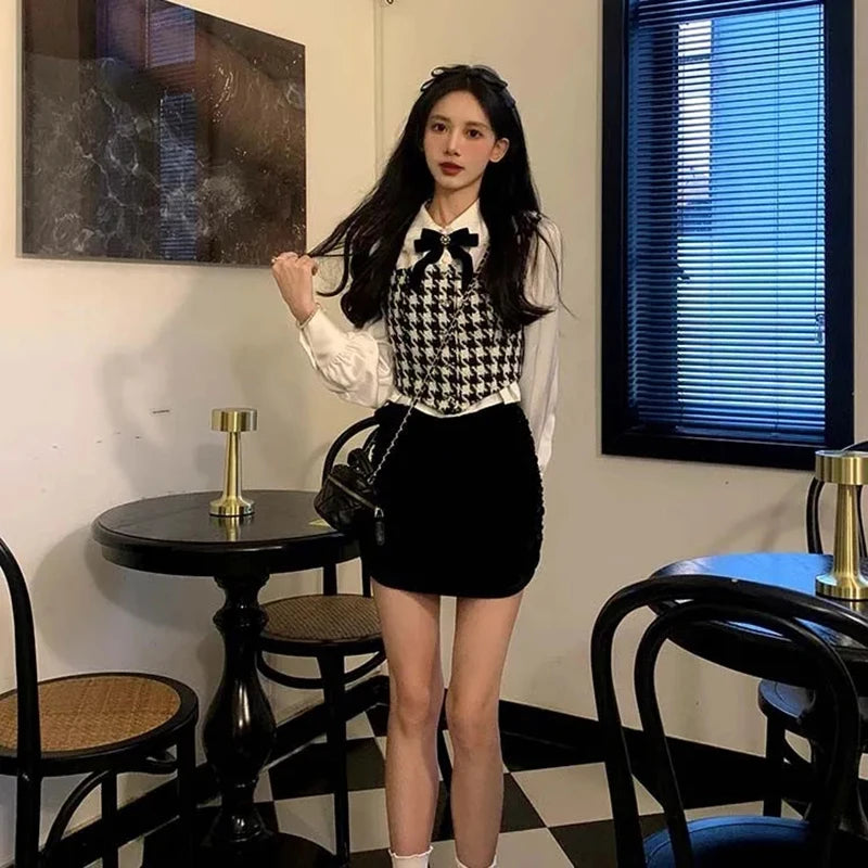 Korean Style White Lace Blouse - Elegant Peter Pan Collar Shirt with Bow Detail