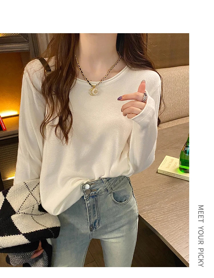 Korean Style Loose Fit Round Neck Sweater - Women's Soft Knit Pullover